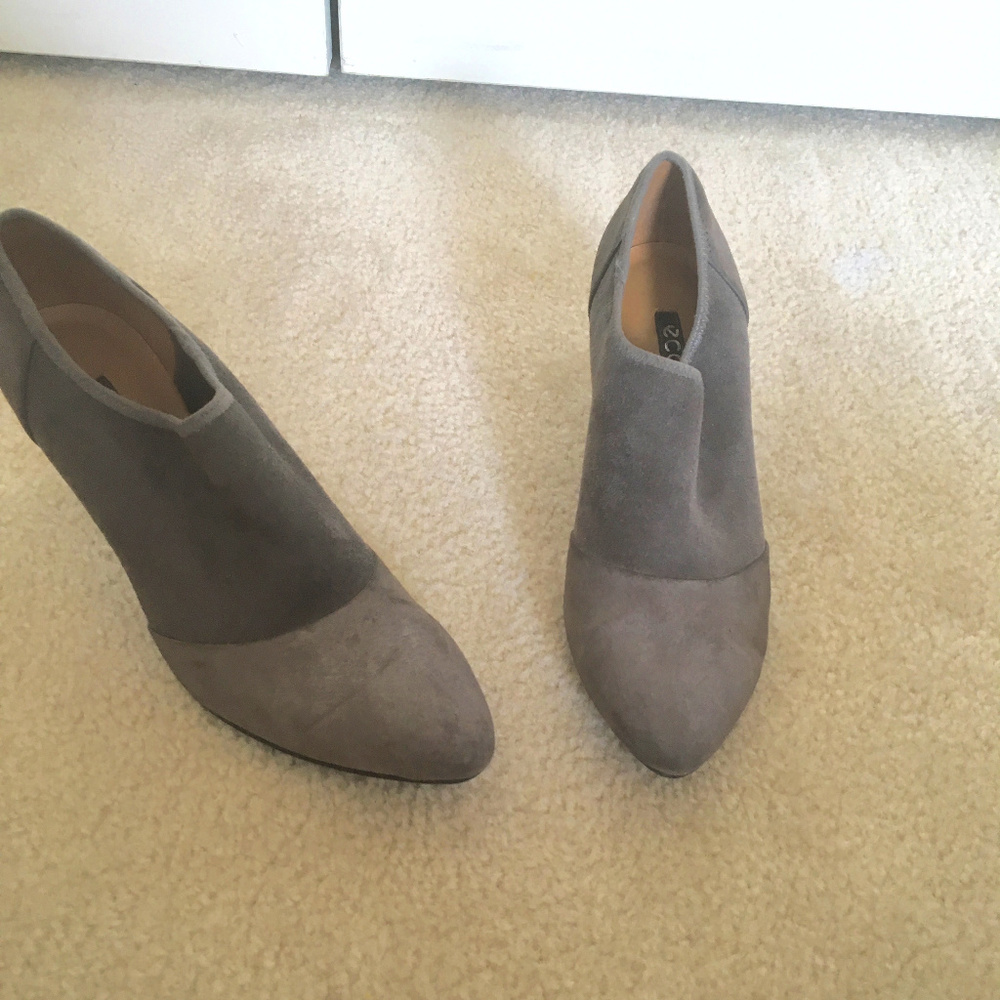 Ecco Gray Suede Ankle Booties